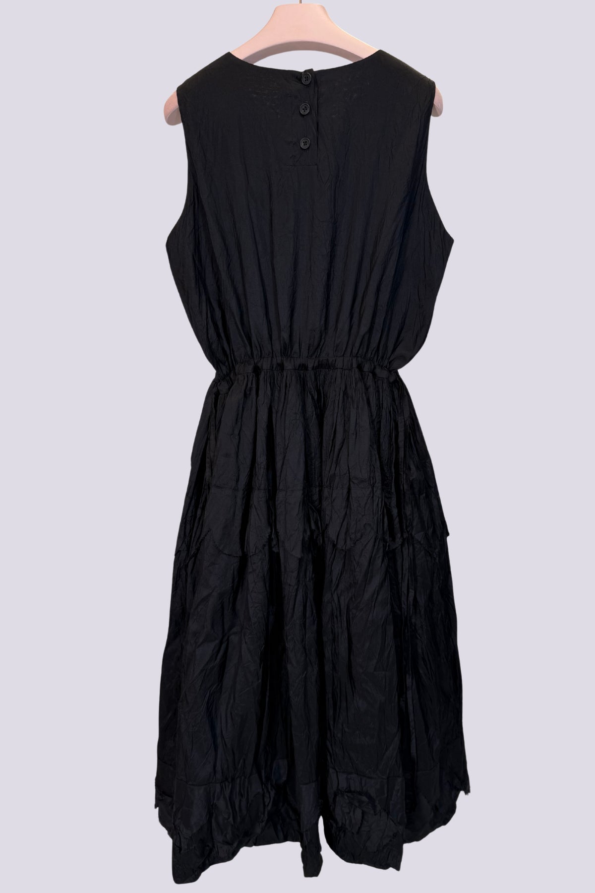 Abito in seta nero