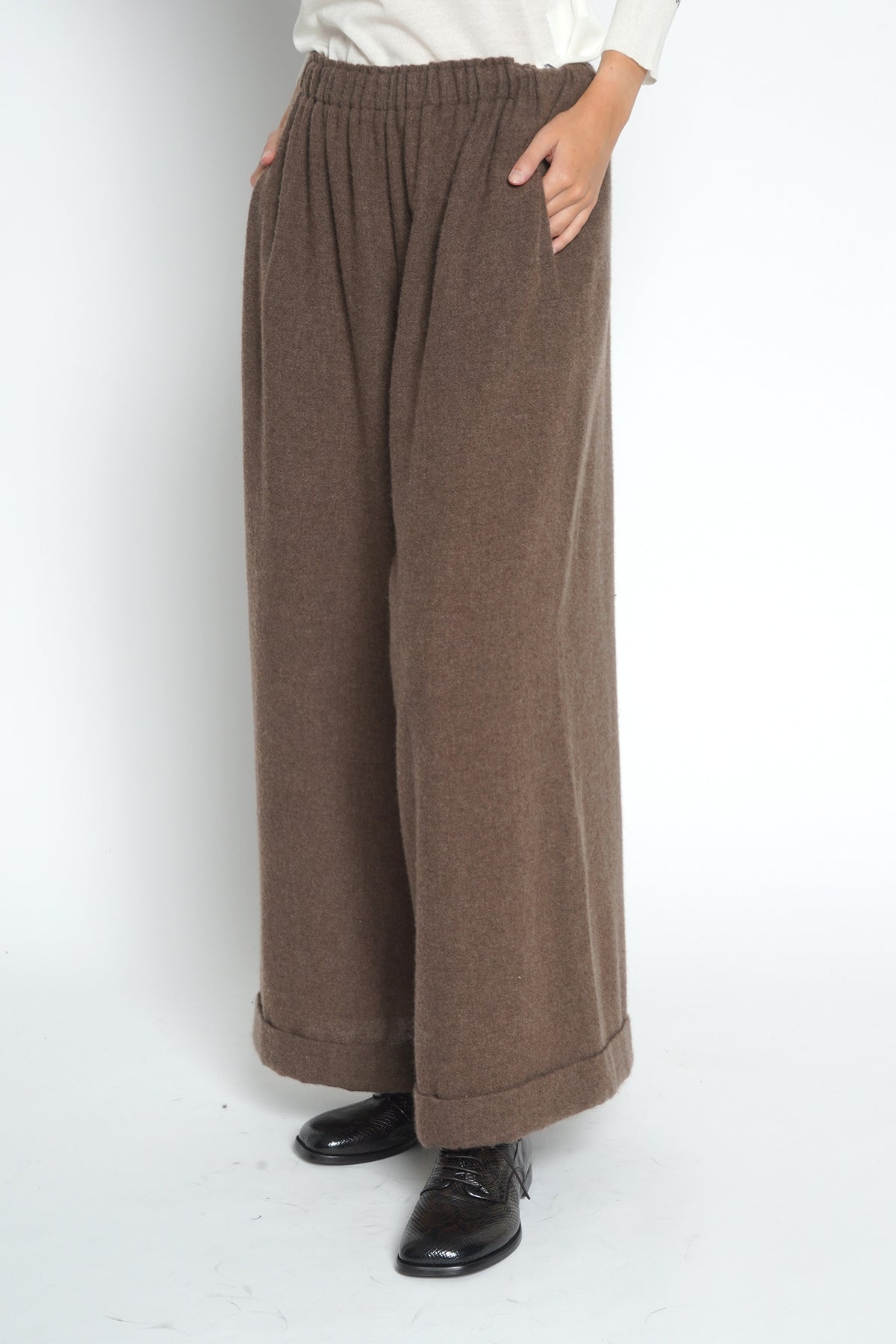 Pantaloni beige in cachemire