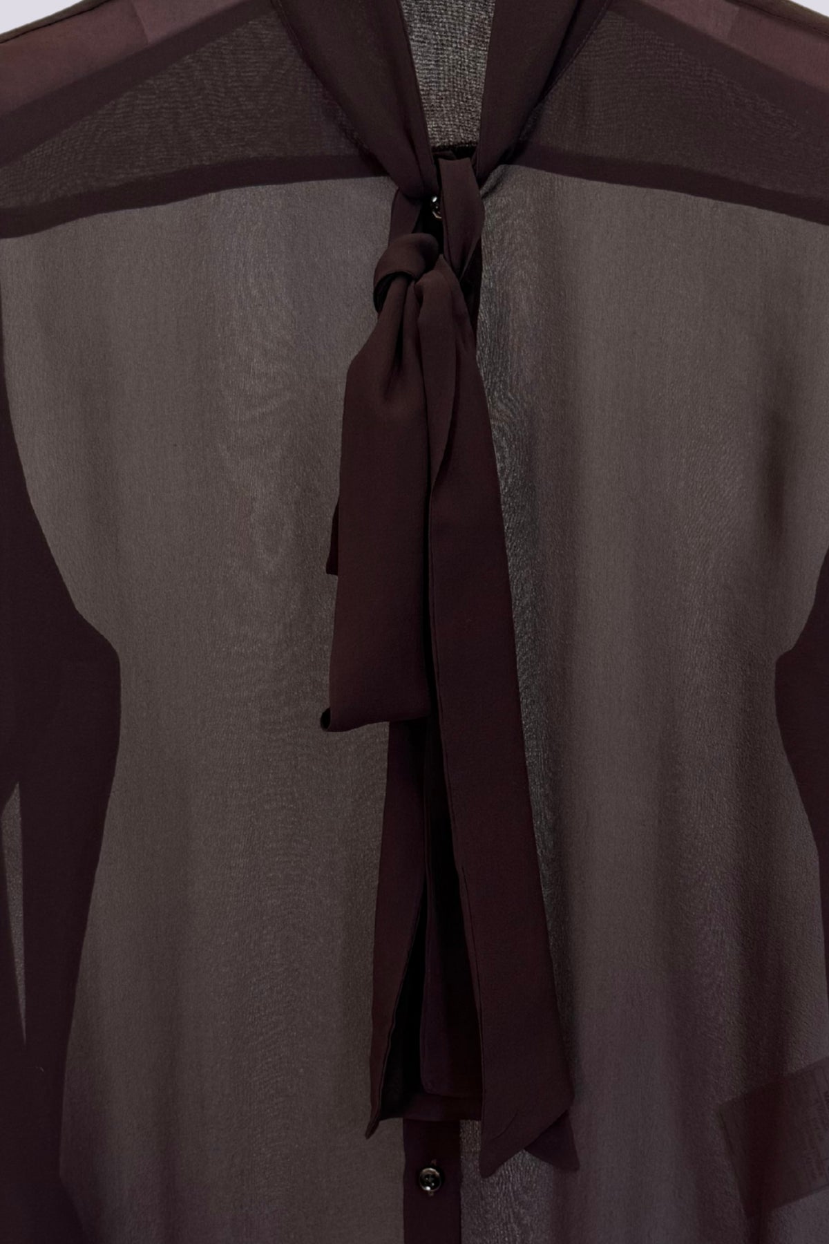 Camicia con fiocco marrone
