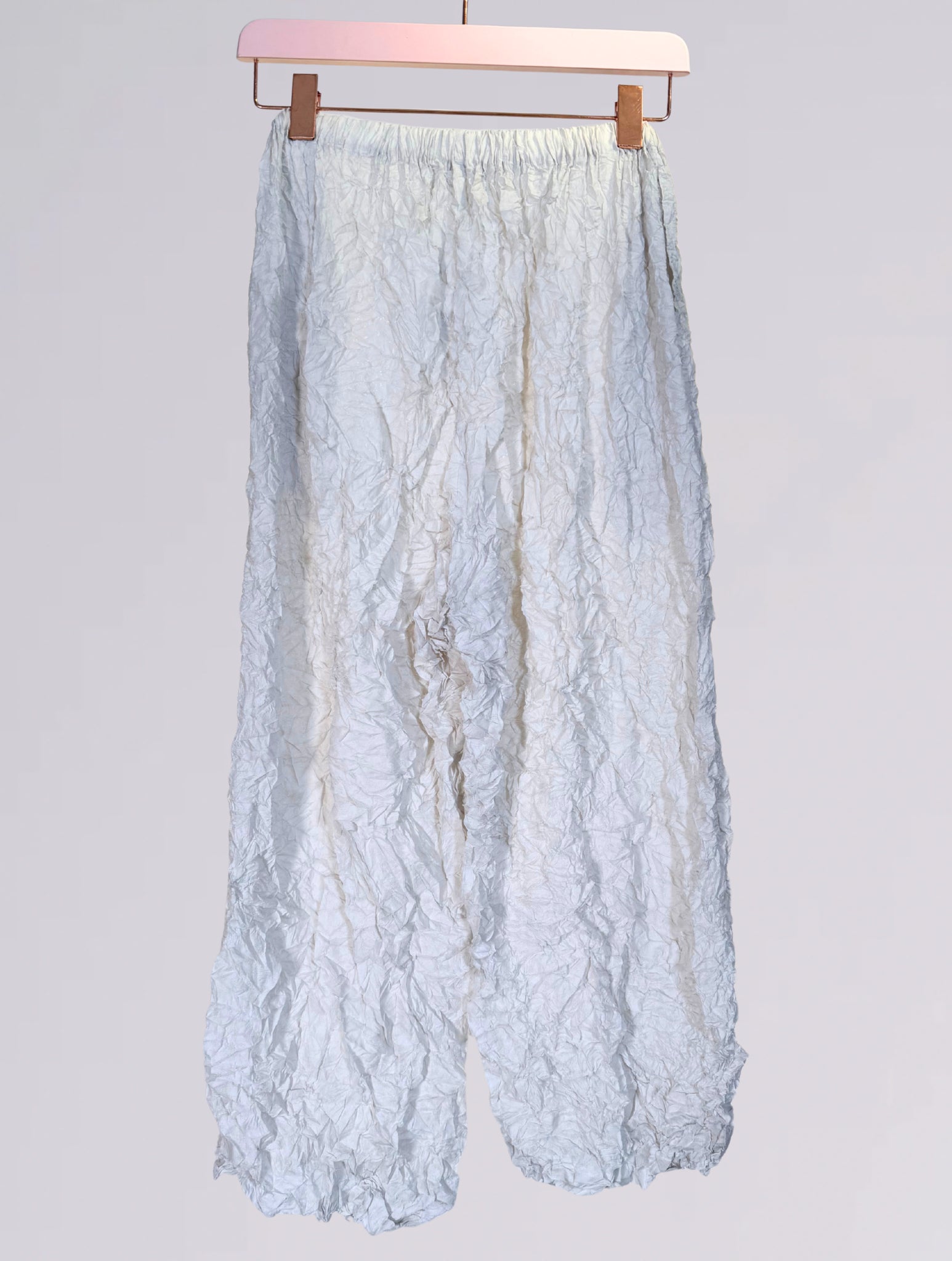 PANTALONI EFFETTO STROPICCIATO