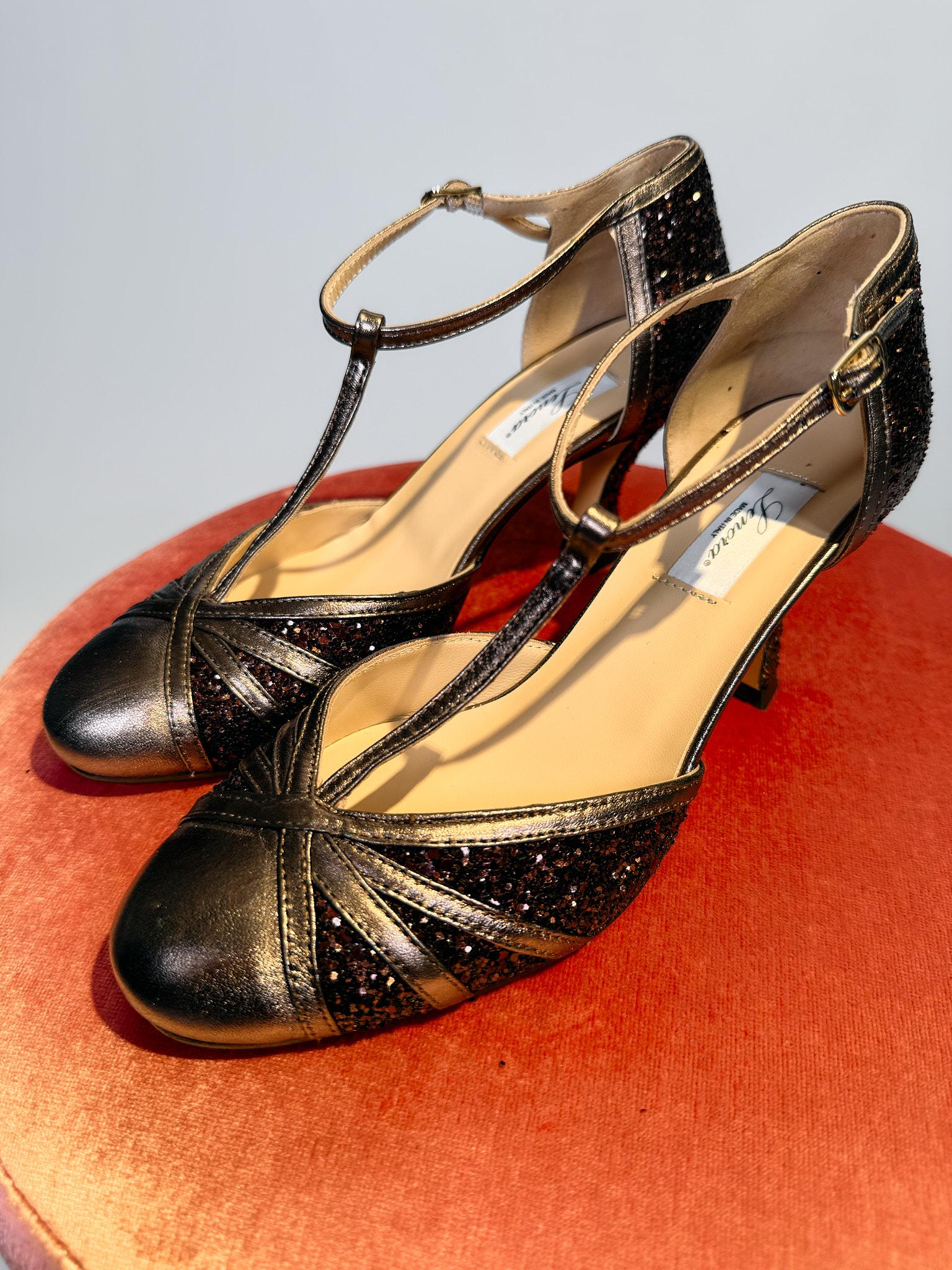 Scarpa con tacco marrone ISABELTANGHERA MARRONE LENORA