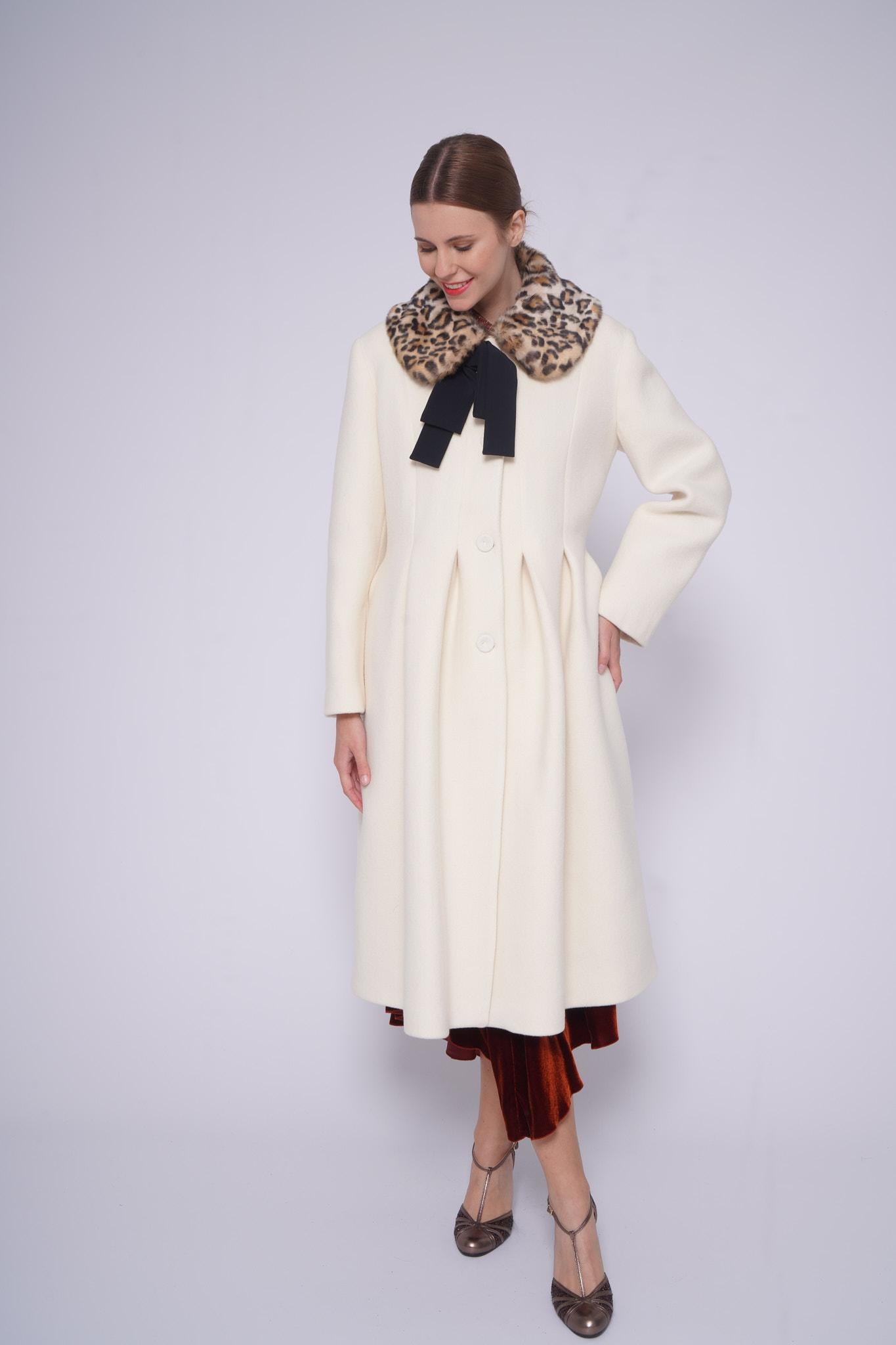 Cappotto collo in pelliccia CA0V27COLLO LEO BIANCO VIVETTA