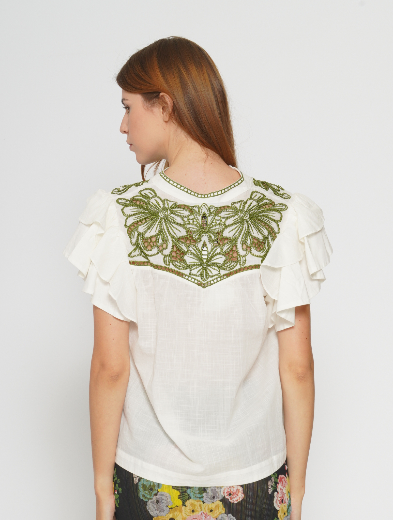 Blusa con ricami