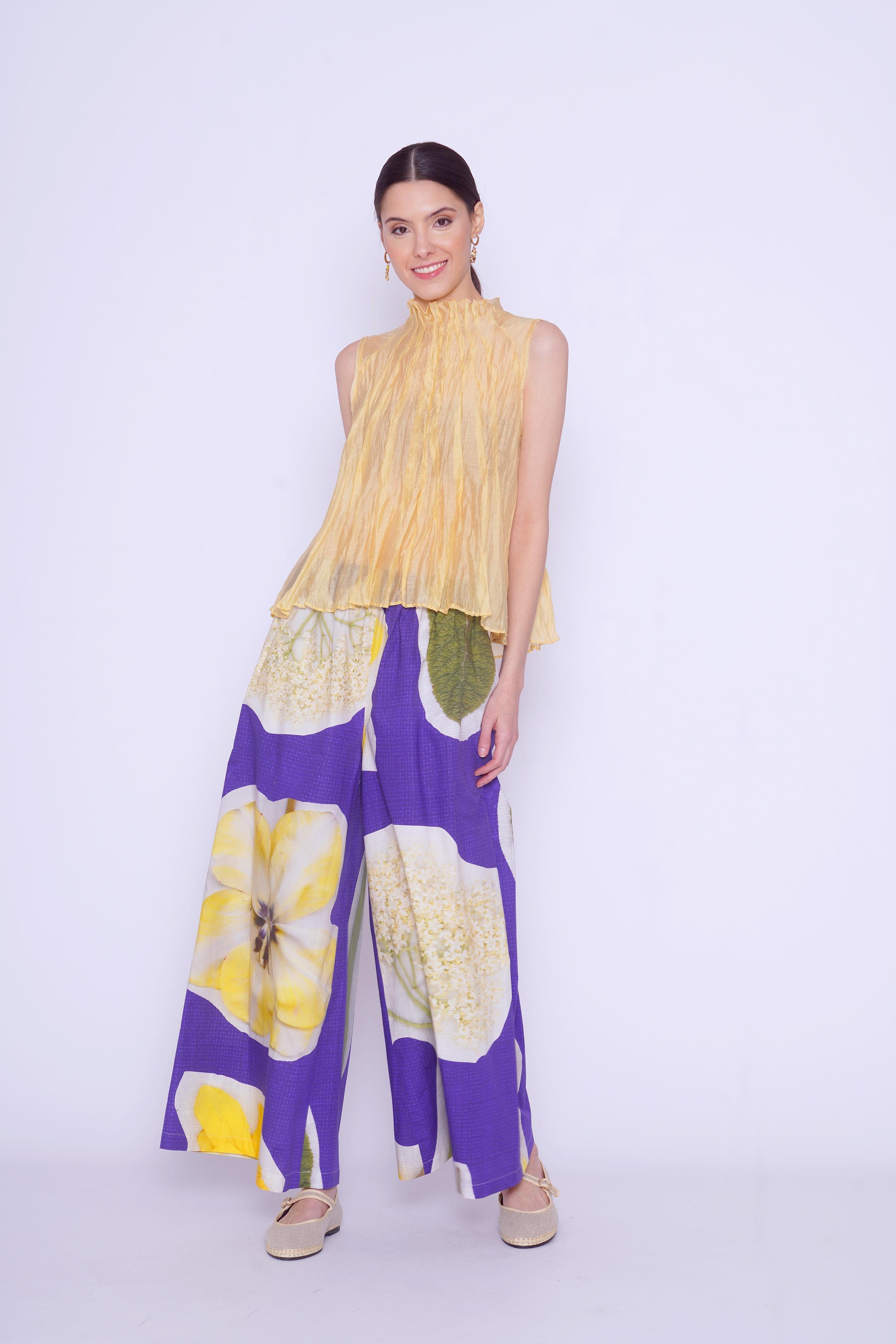 Top in organza
