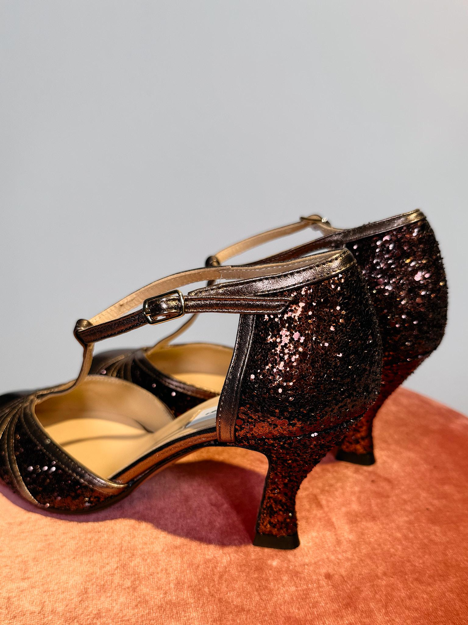 Scarpa con tacco marrone ISABELTANGHERA MARRONE LENORA