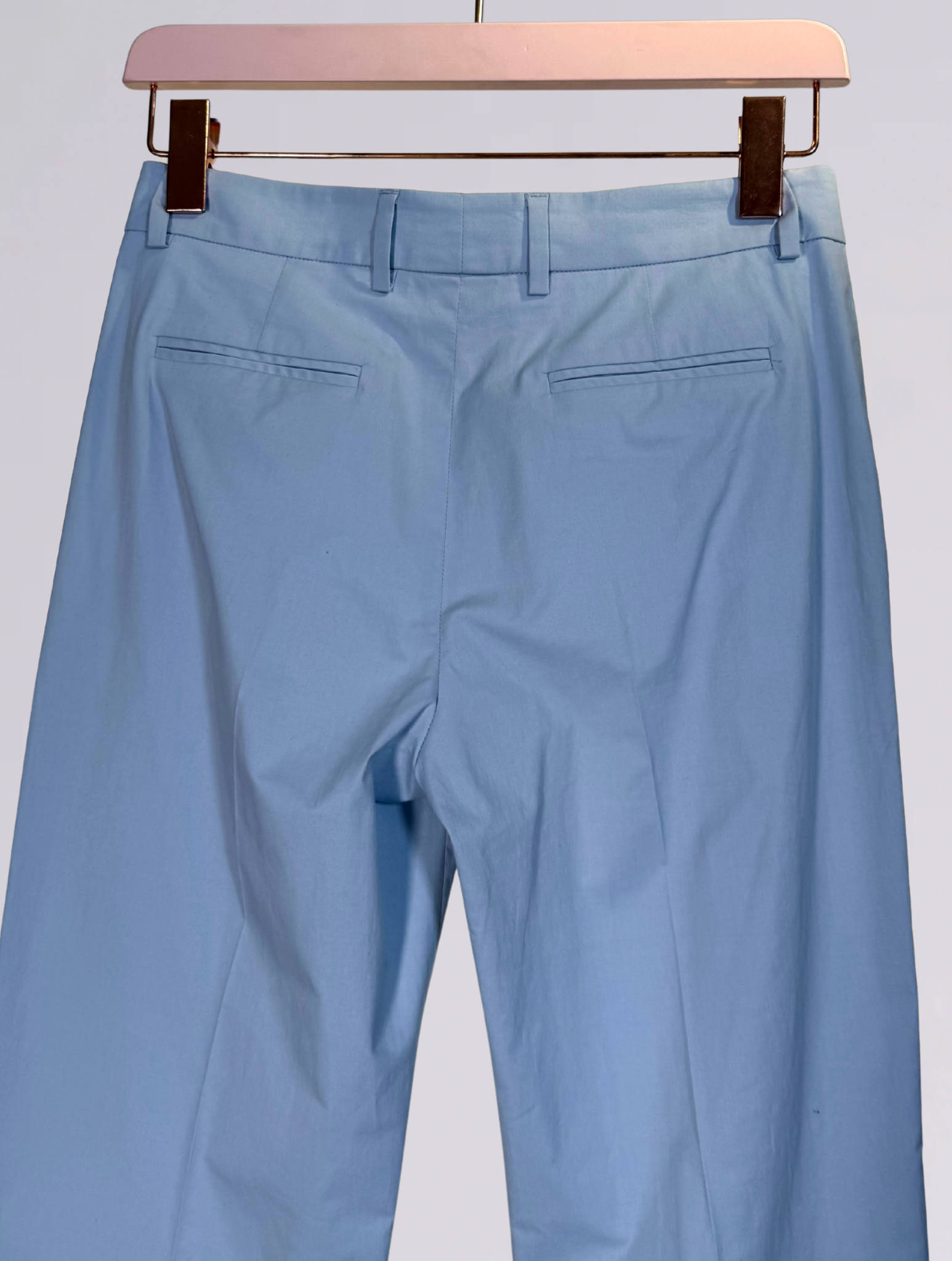 Pantalone con risvolto