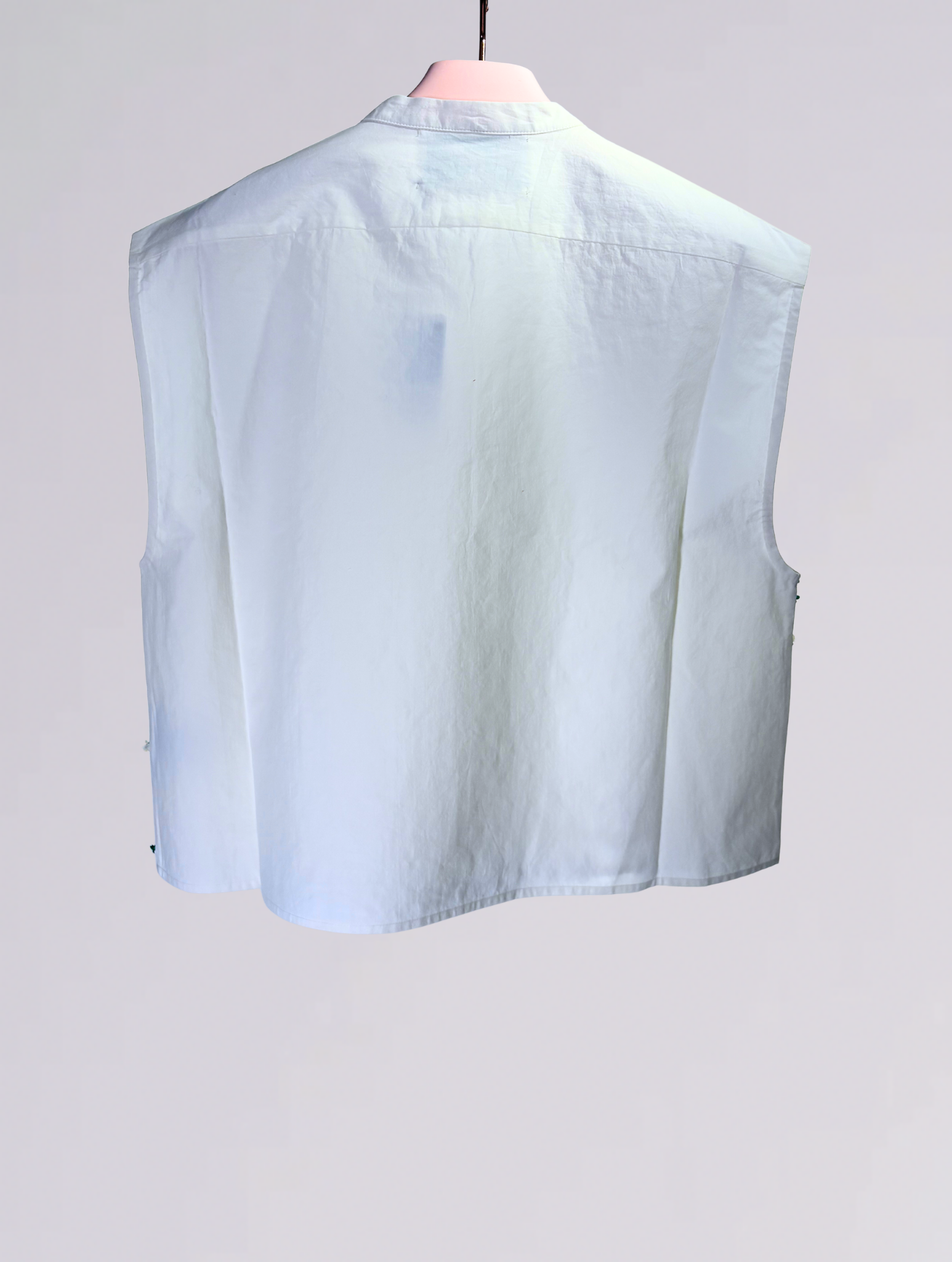 Top ricamato
