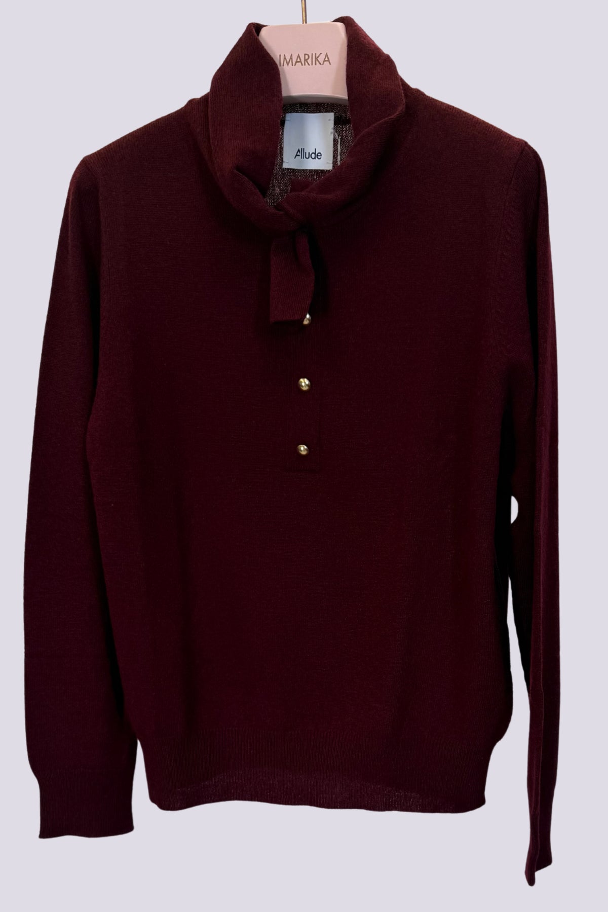 Polo bordeaux con sciarpina 