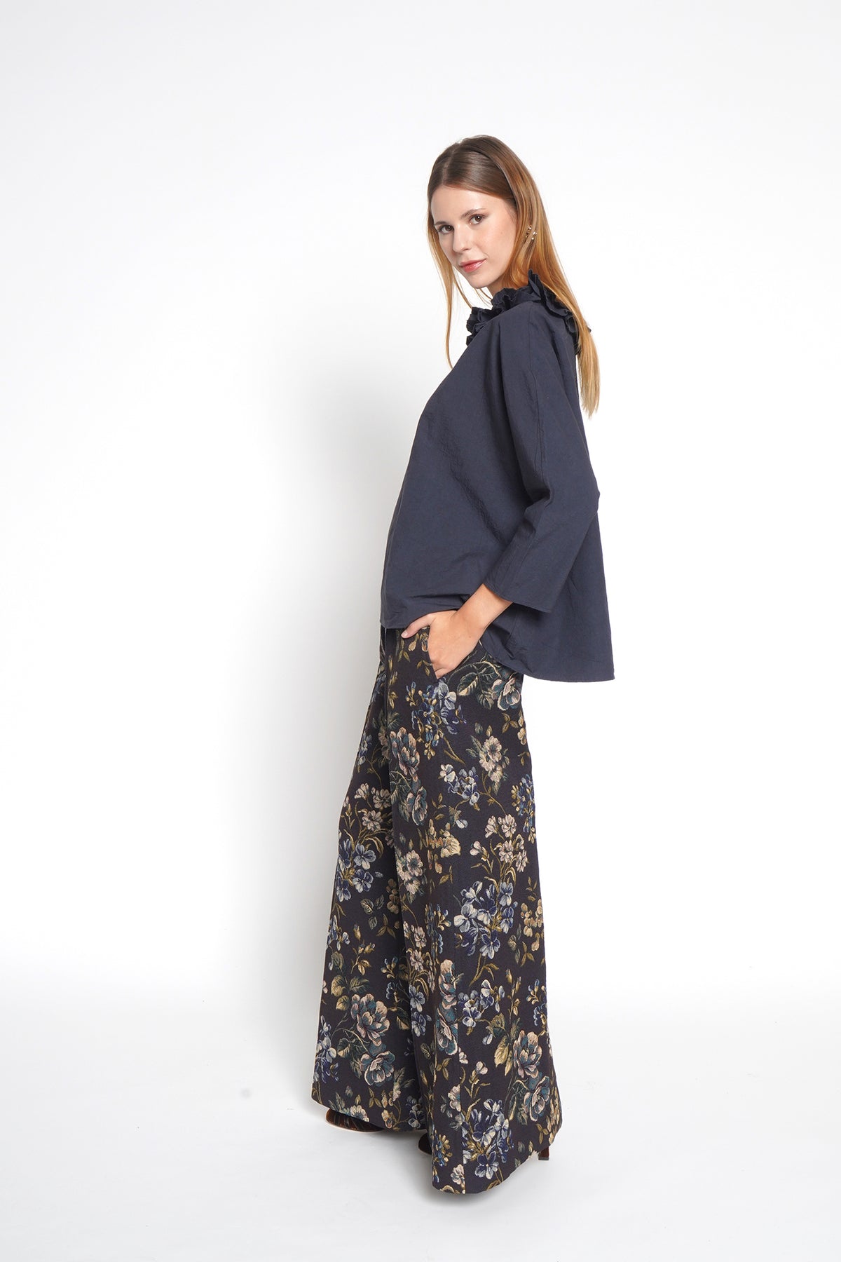 Blusa con collo 
