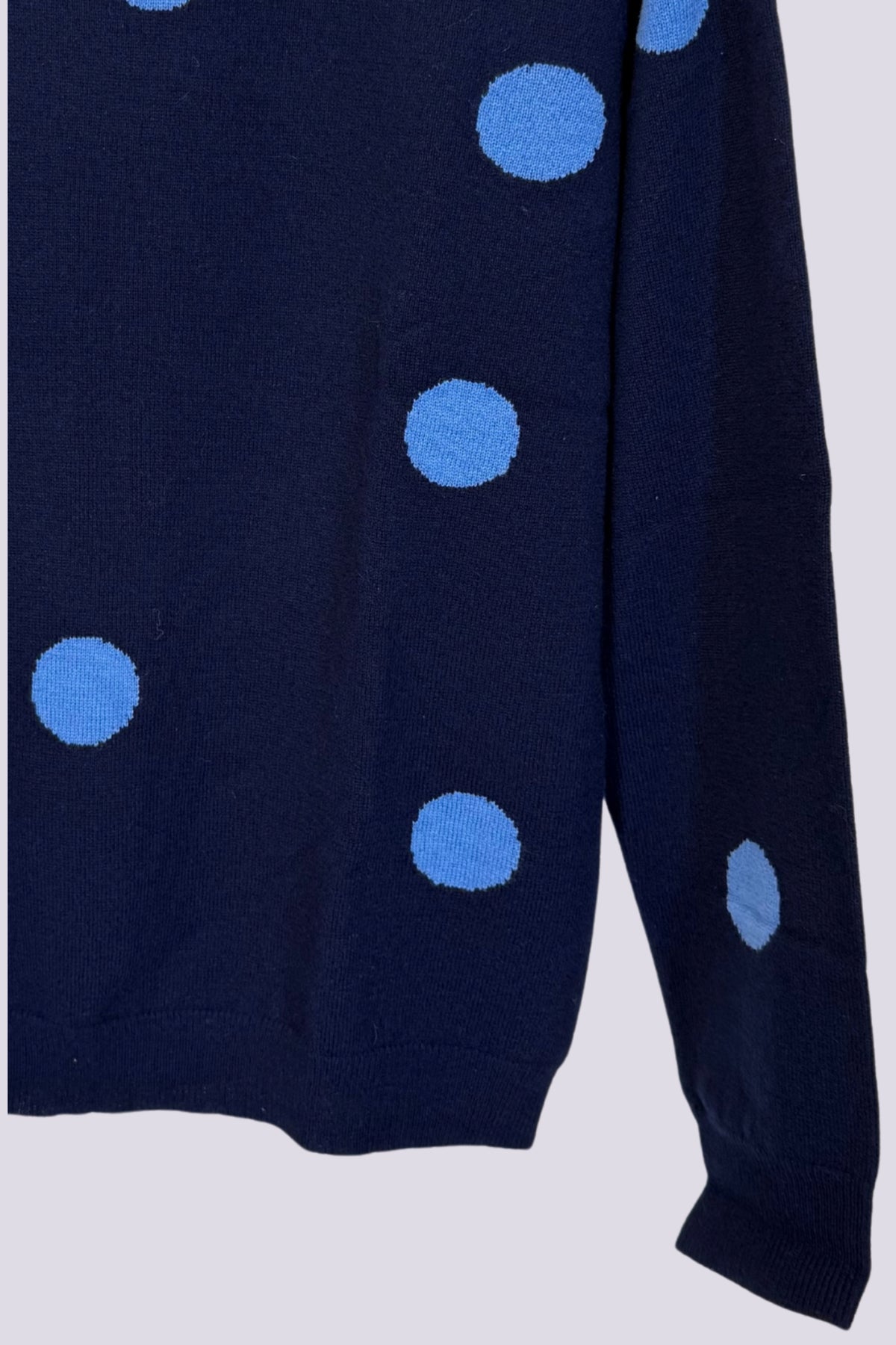 Maglione a pois blu 