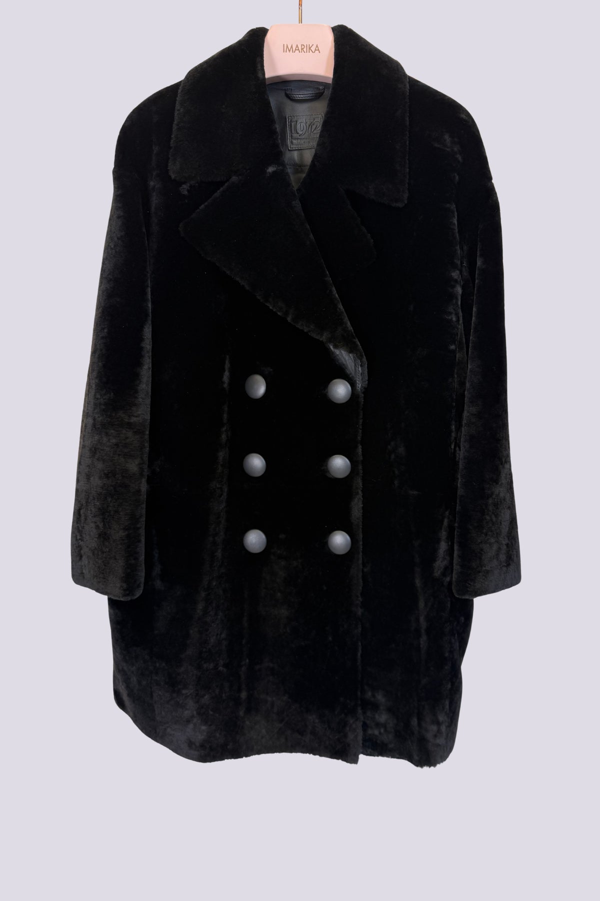 Cappotto in pelo nero 