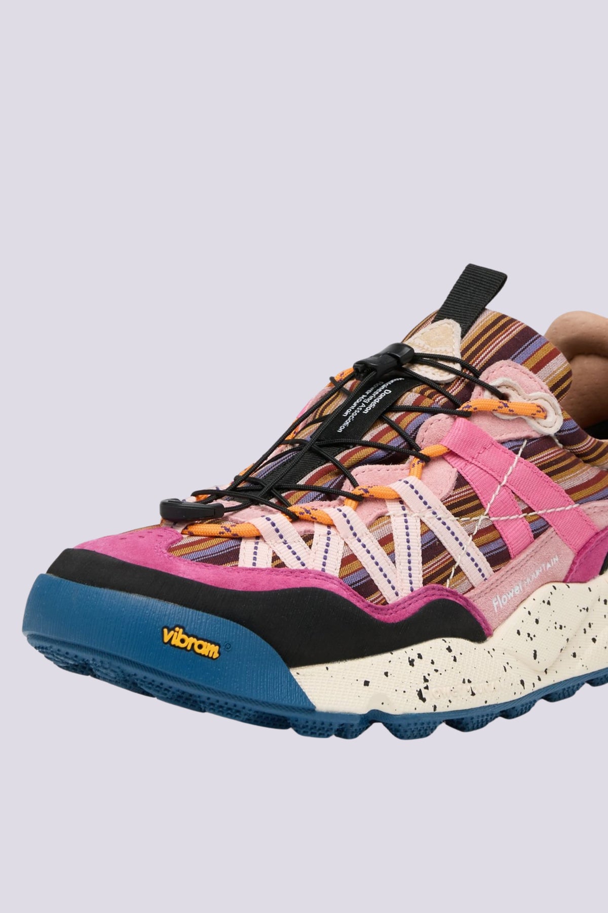 Sneakers a righe rosa 