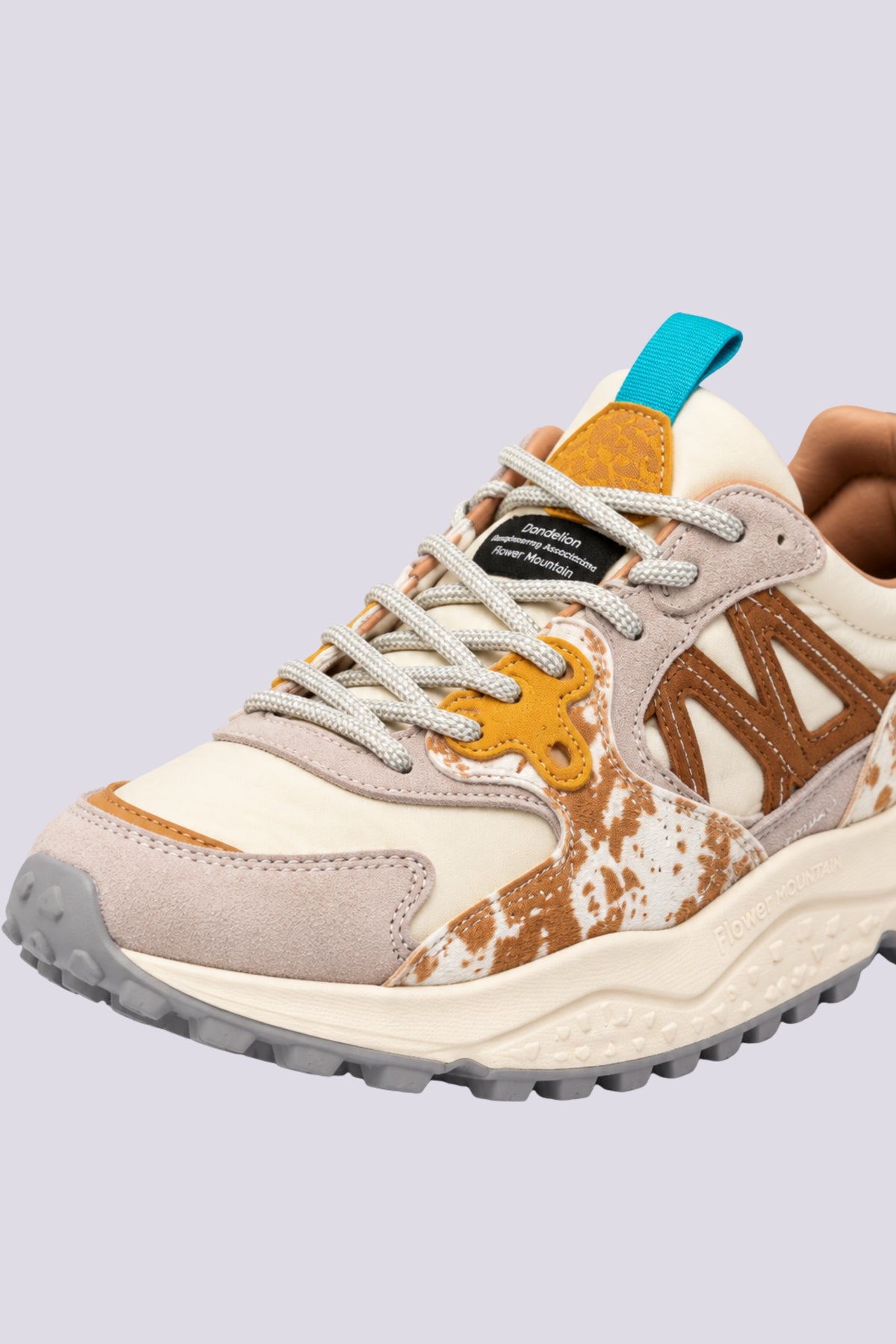 Sneakers con fantasia muccata 