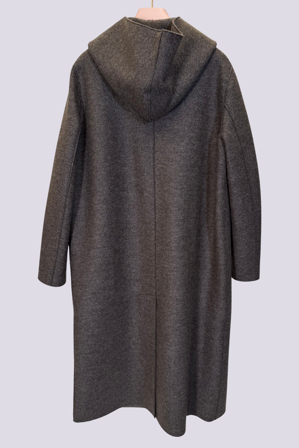 Cappotto marrone con cappuccio 