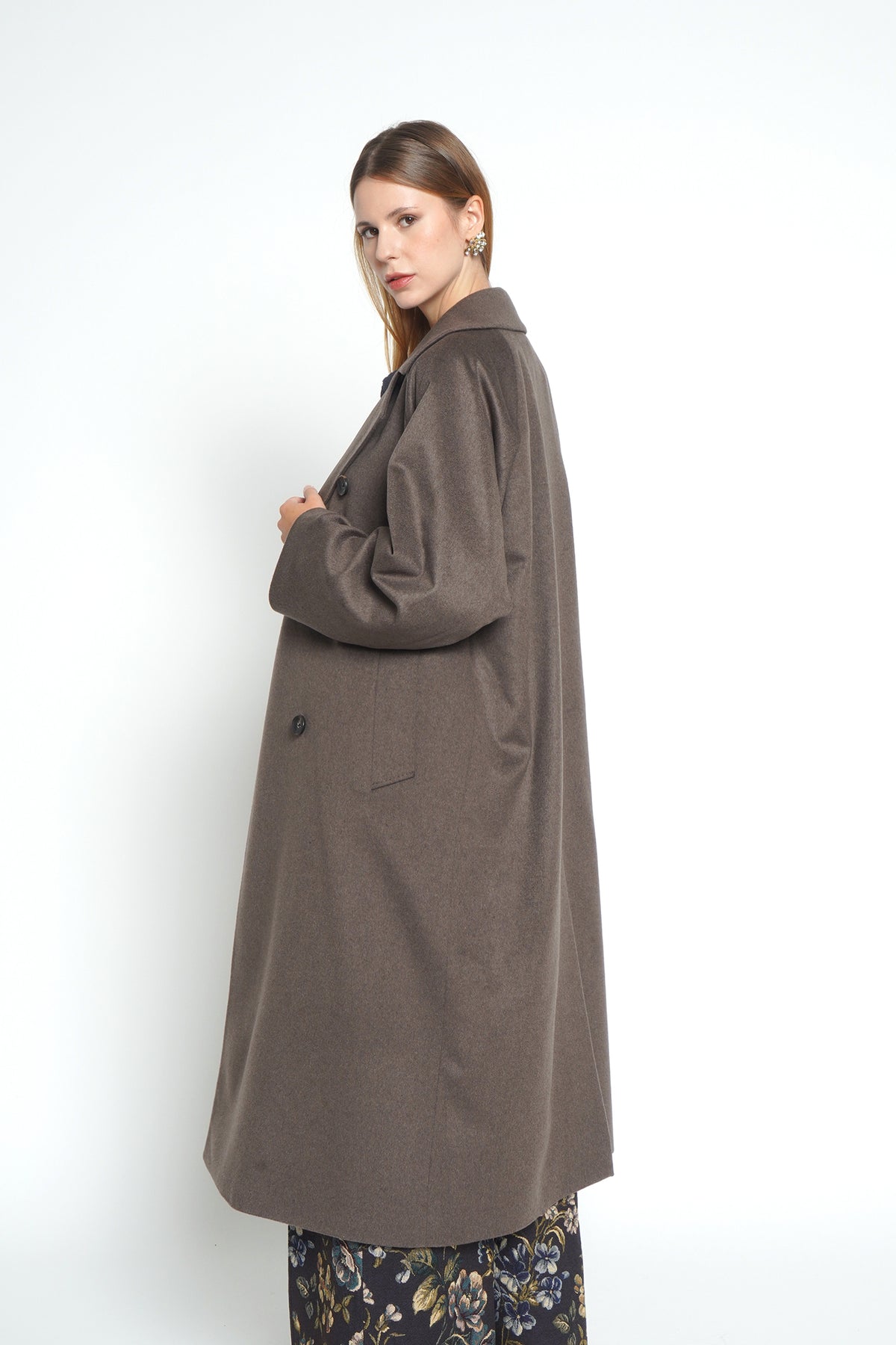 Cappotto doppiopetto taupe 