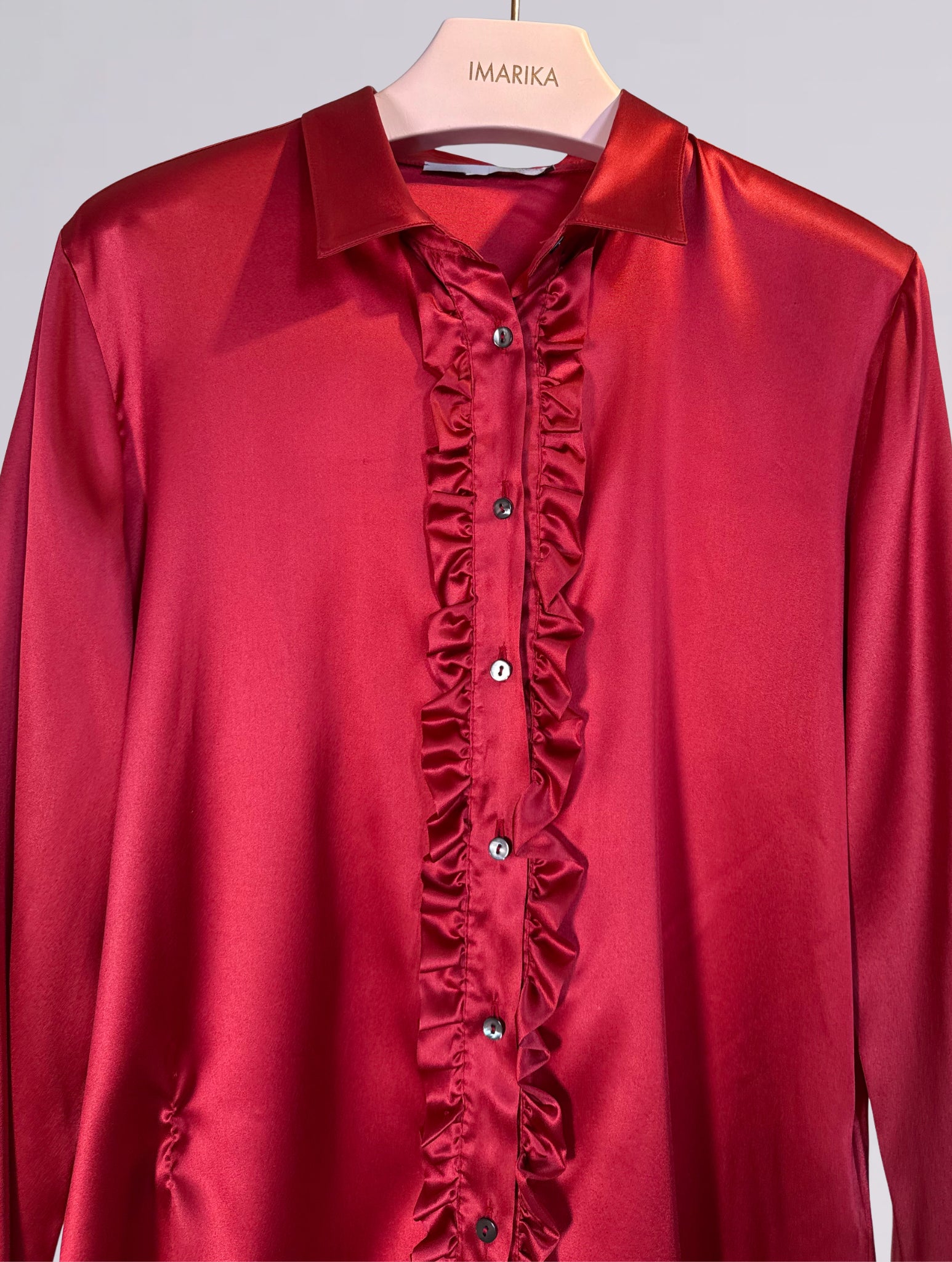 Camicia di seta  rossa 