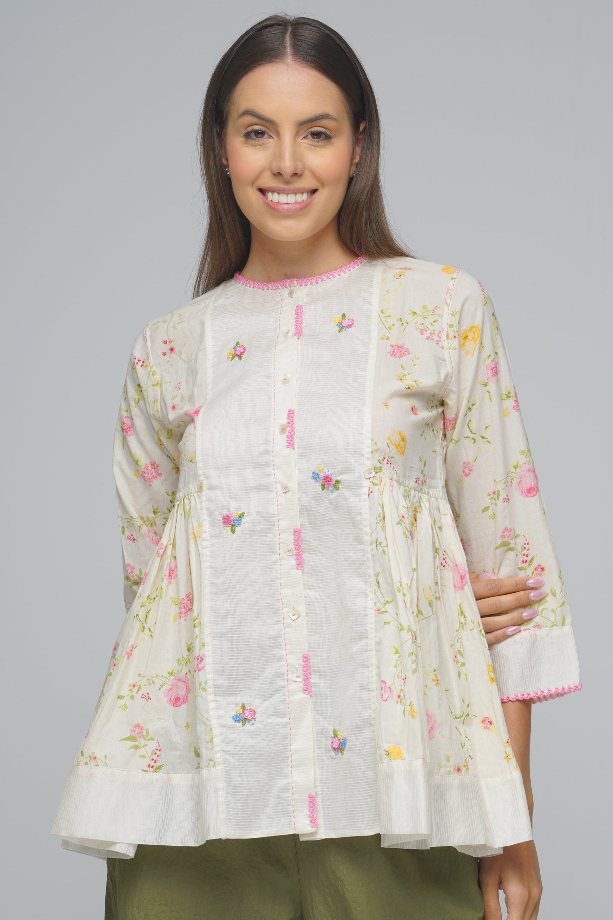 TOP RICAMATO FIORI