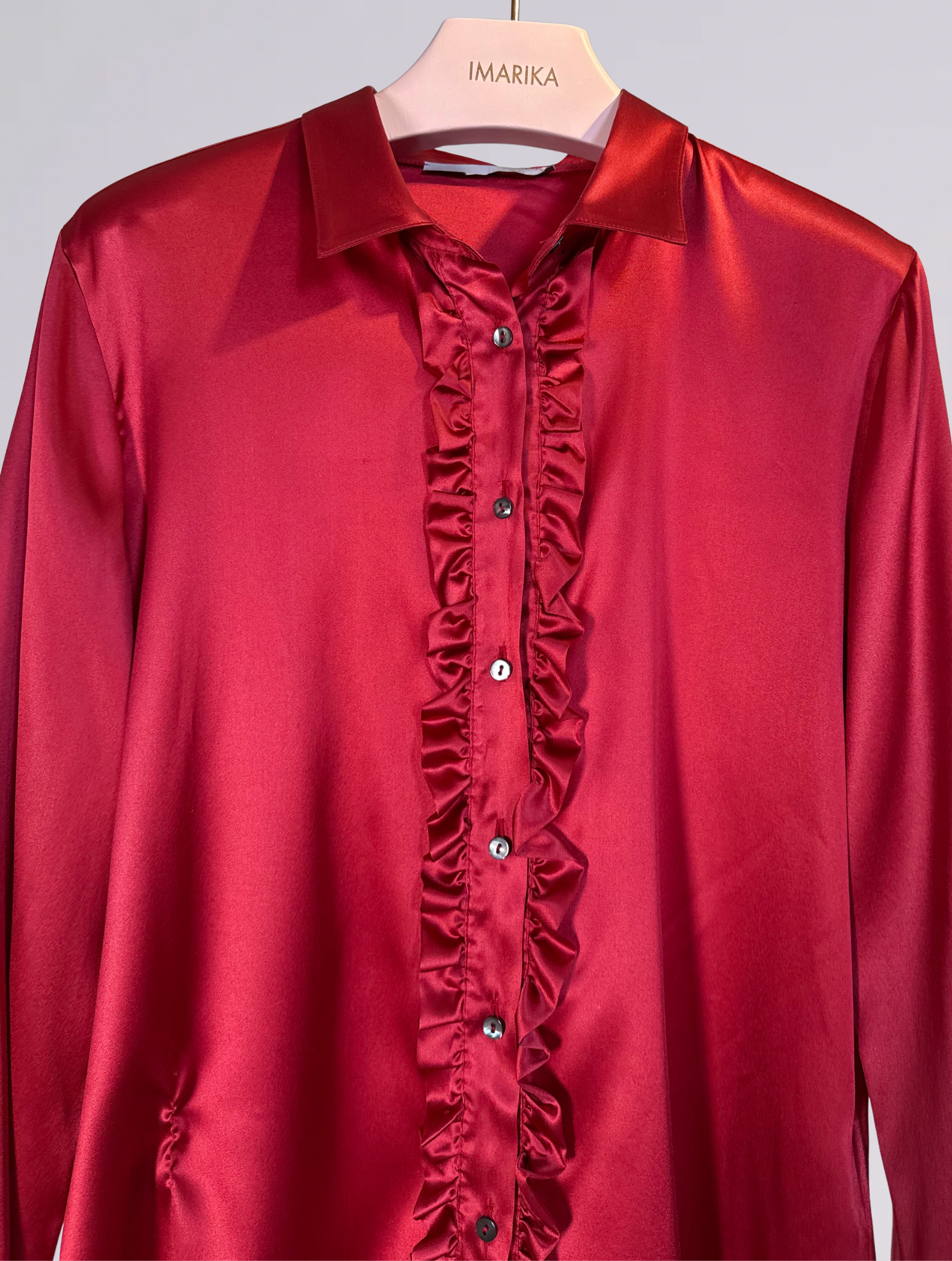 Camicia di seta  rossa 