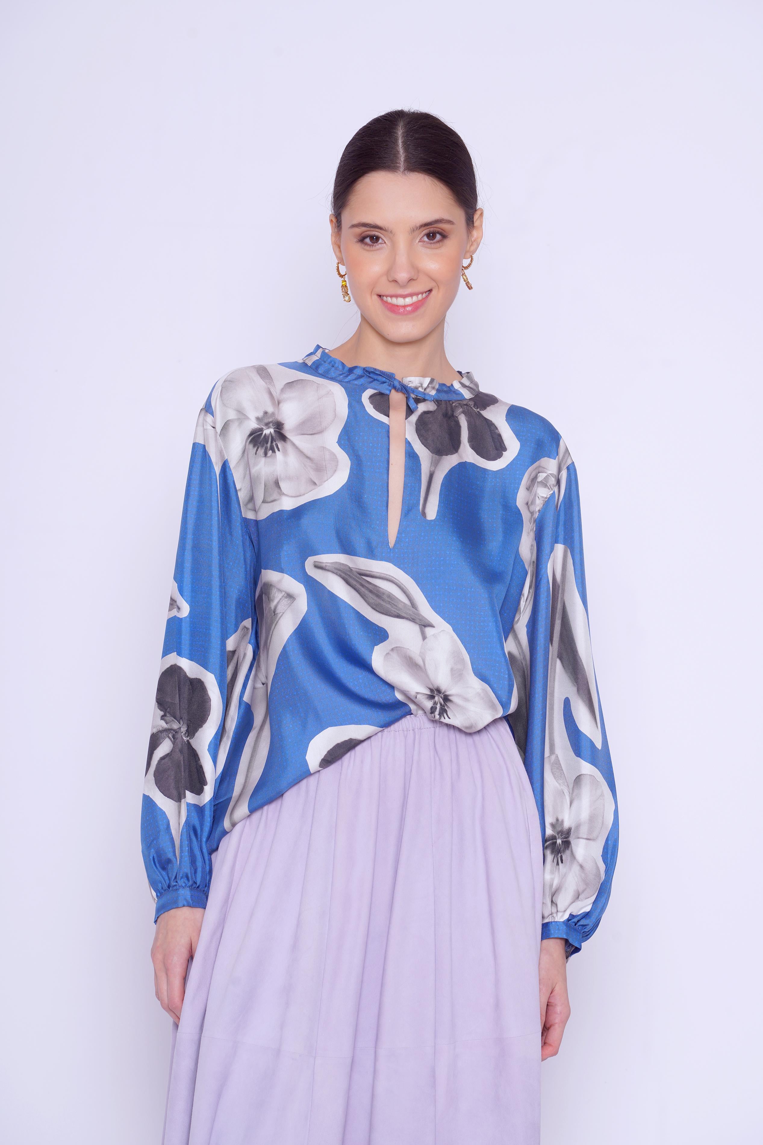 BLUSA DI SETA CON FIORI 