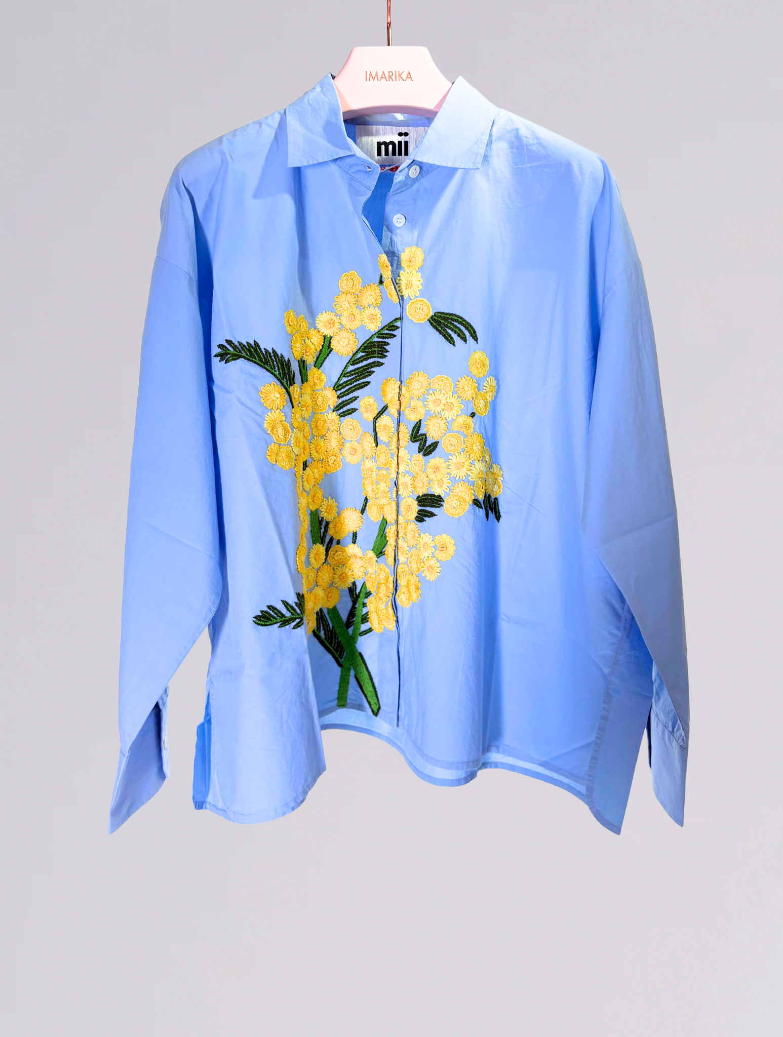 Camicia con fiori 