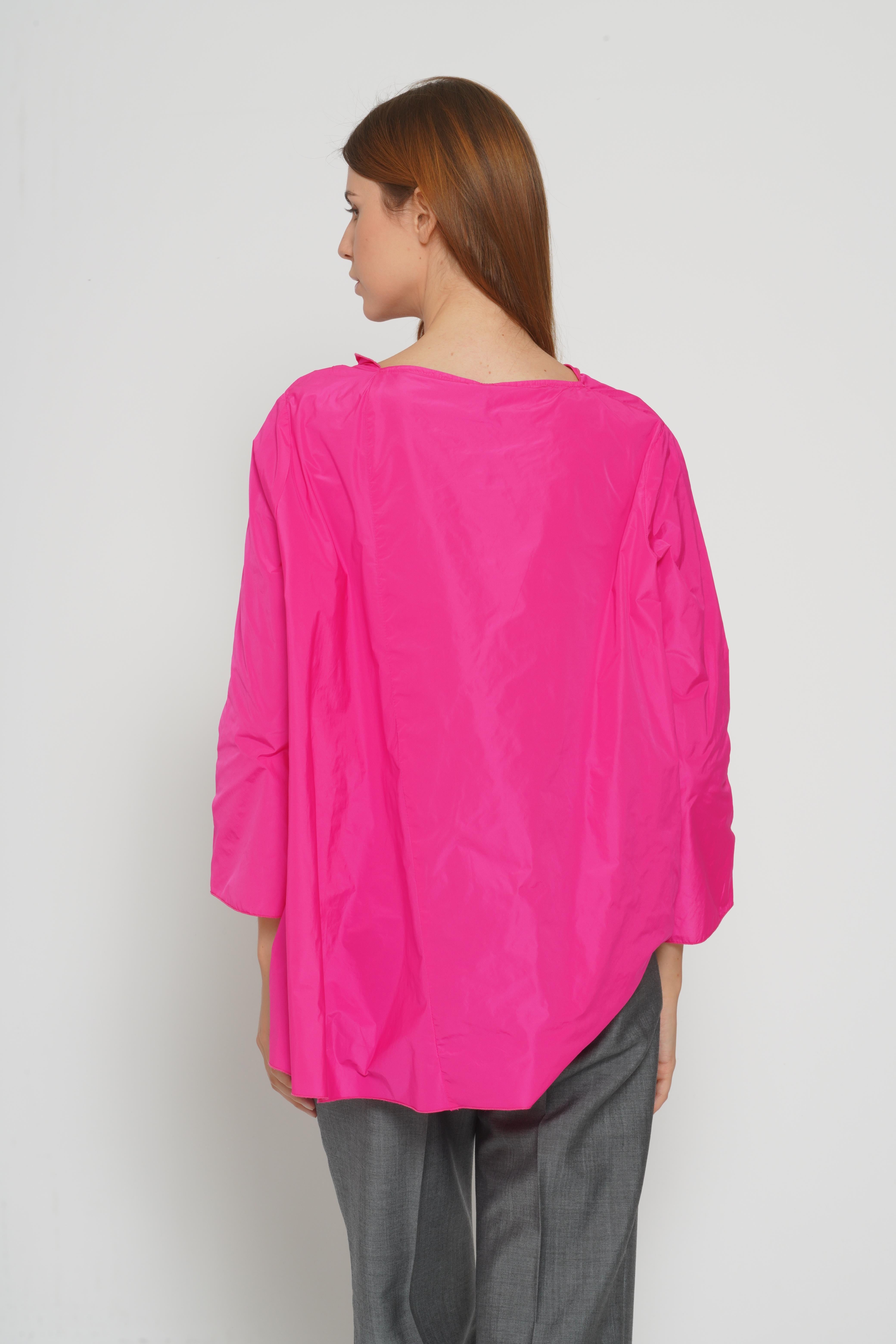 Camicia con fiore 