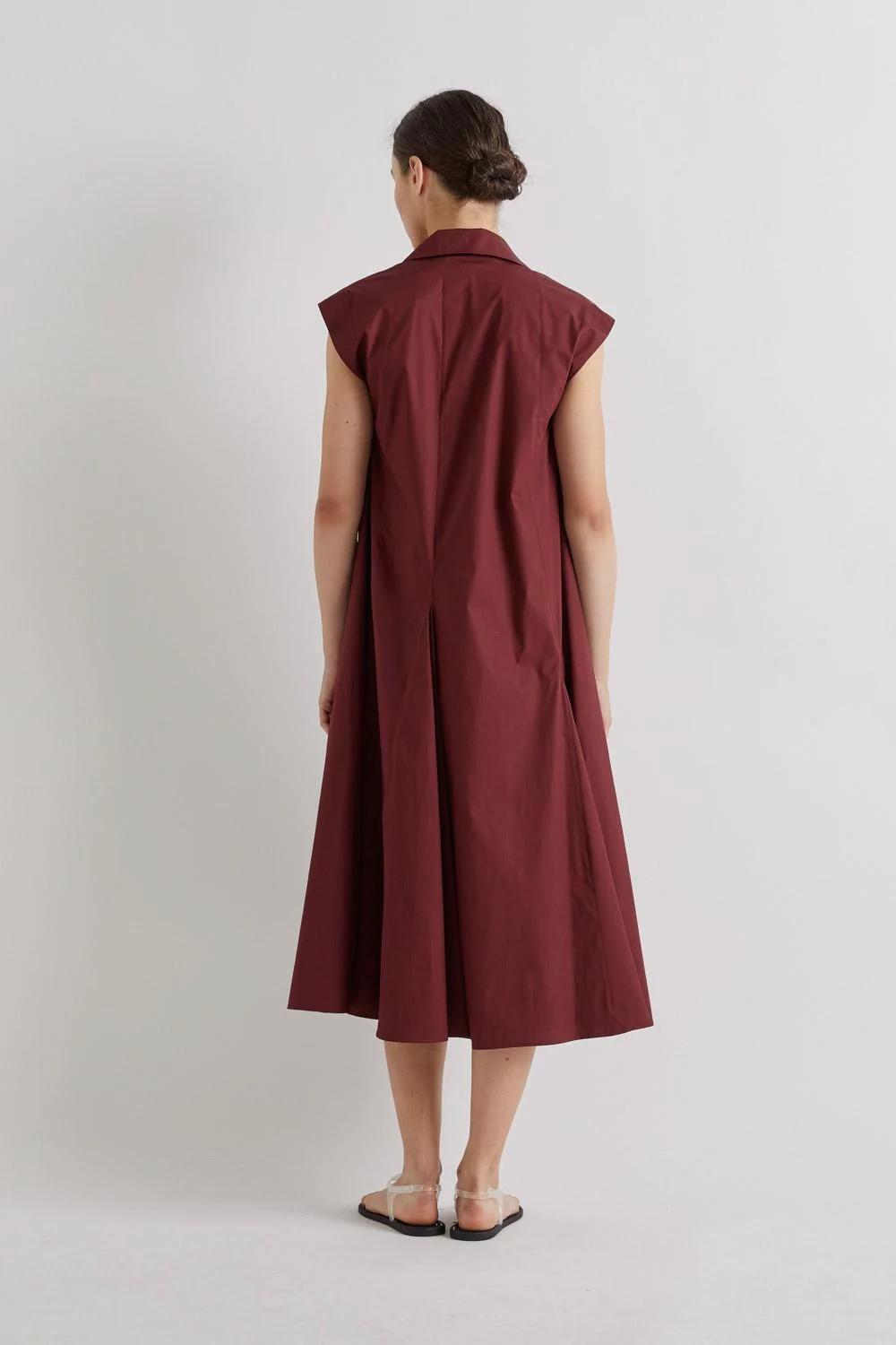 Abito smanicato bordeaux 