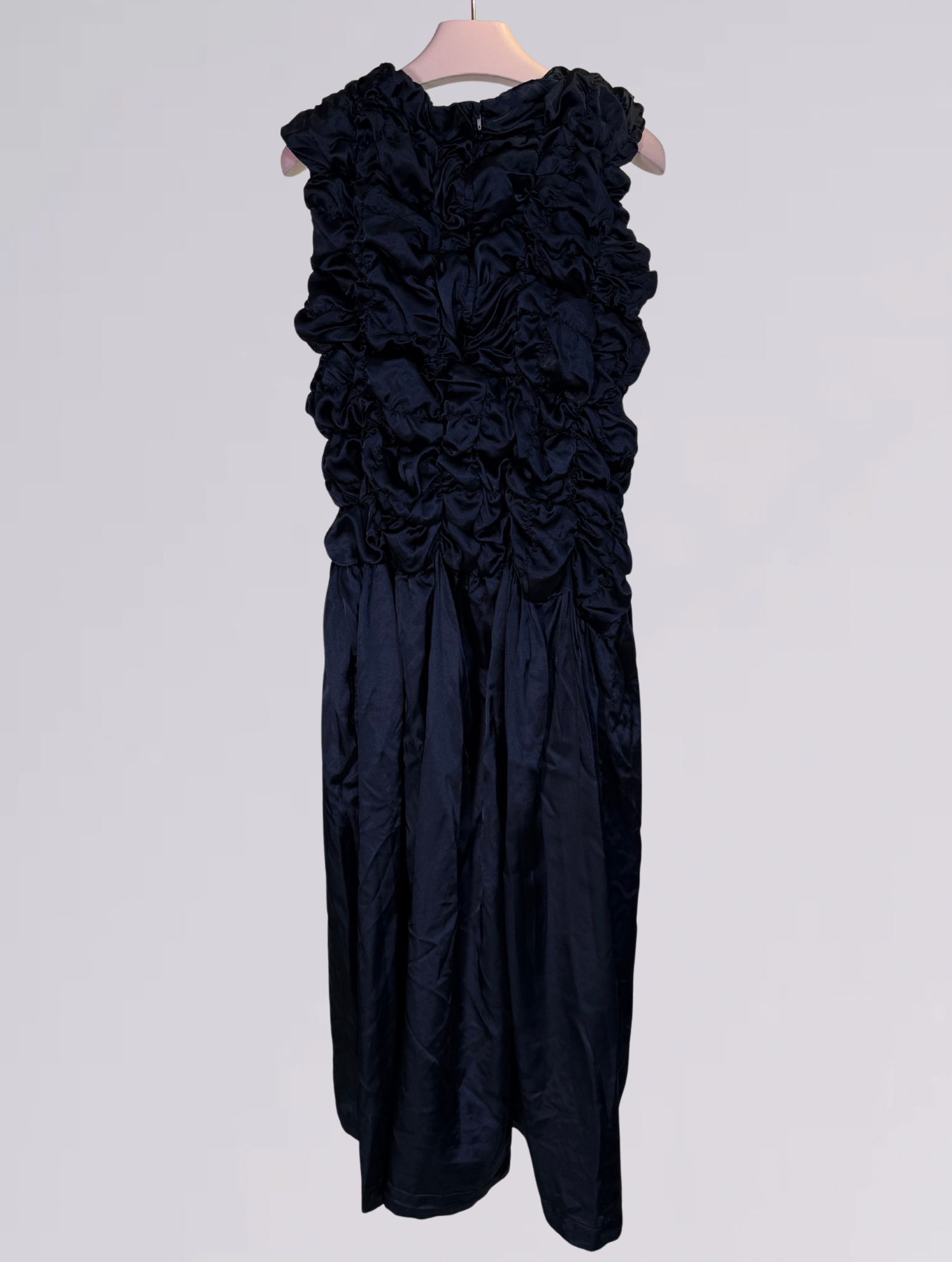 Abito con ruffles 