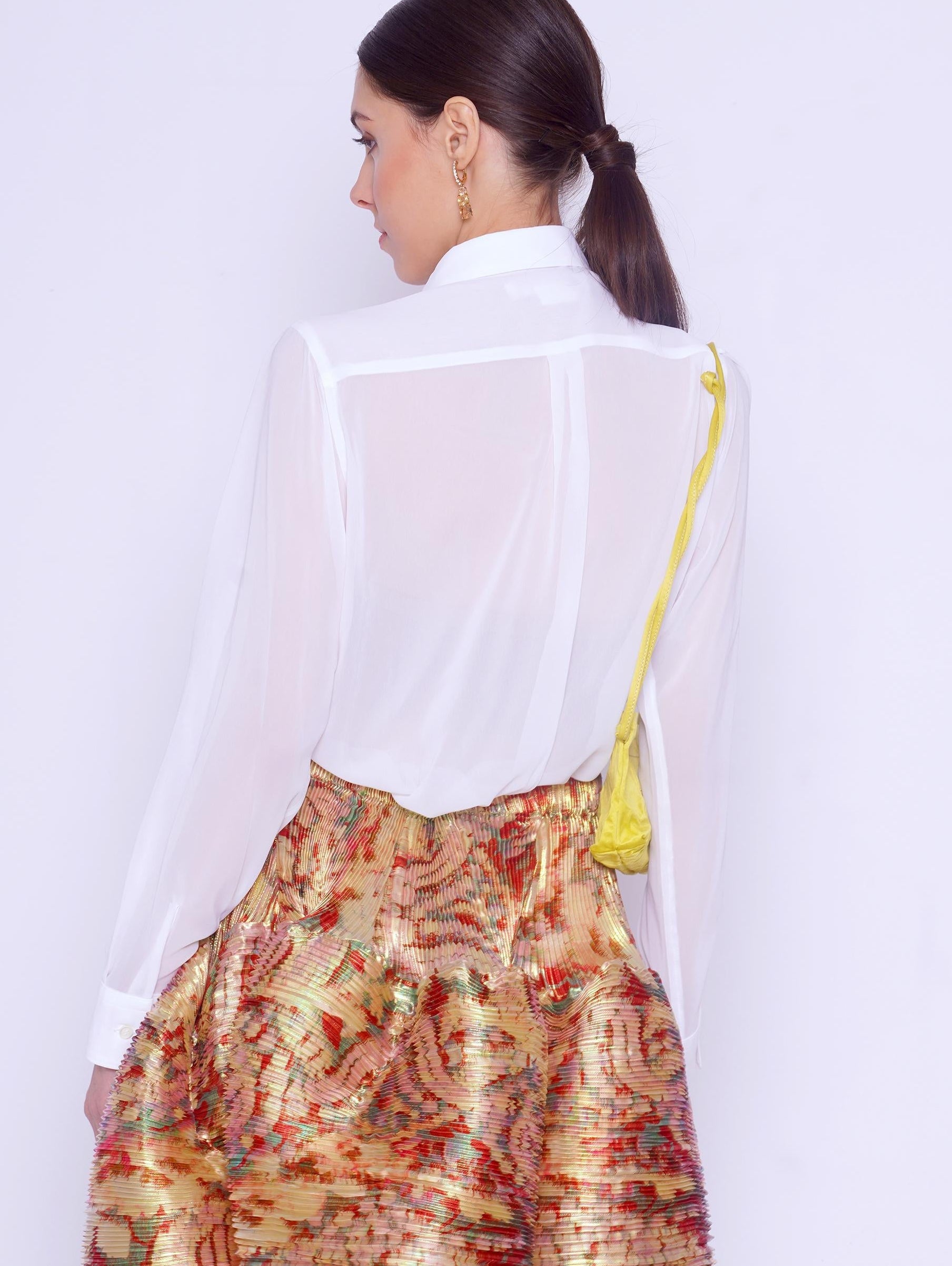 camicia trasparente con rose 