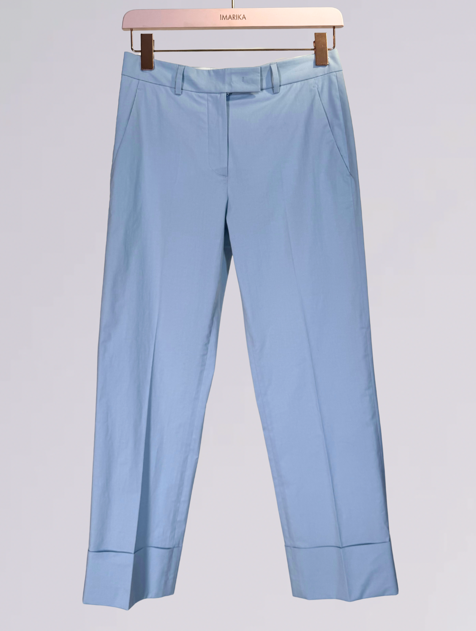 Pantalone con risvolto 