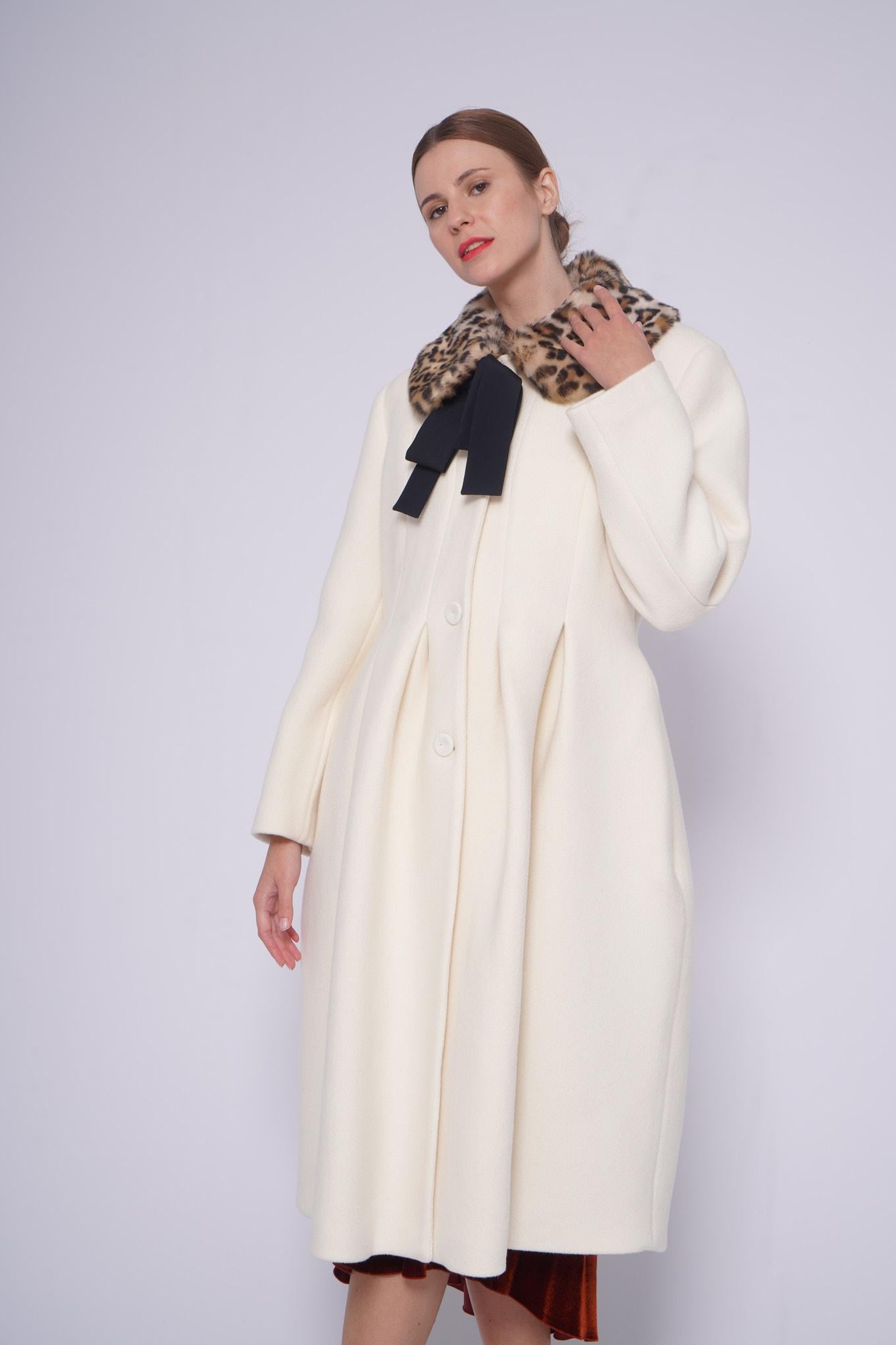 Cappotto collo in pelliccia CA0V27COLLO LEO BIANCO VIVETTA