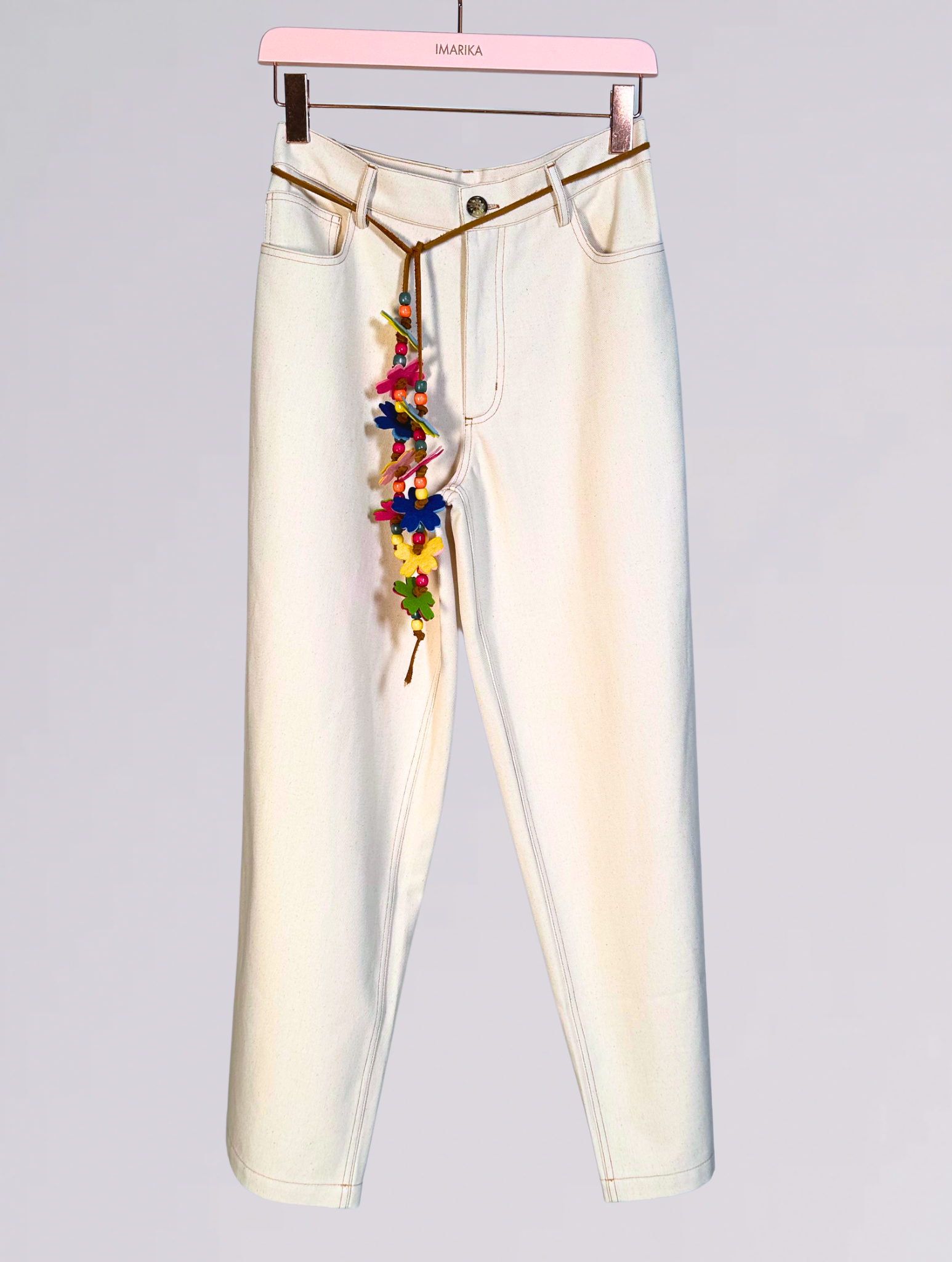 Jeans con cintura floreale 