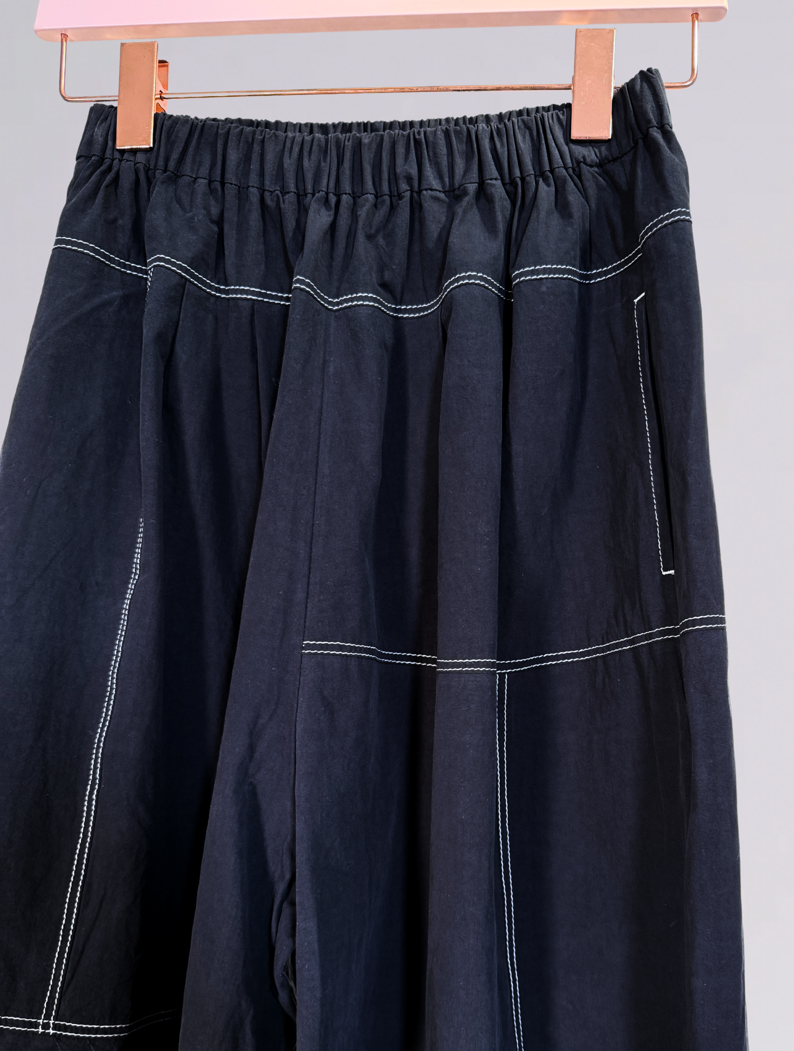 Pantaloni con elastico 